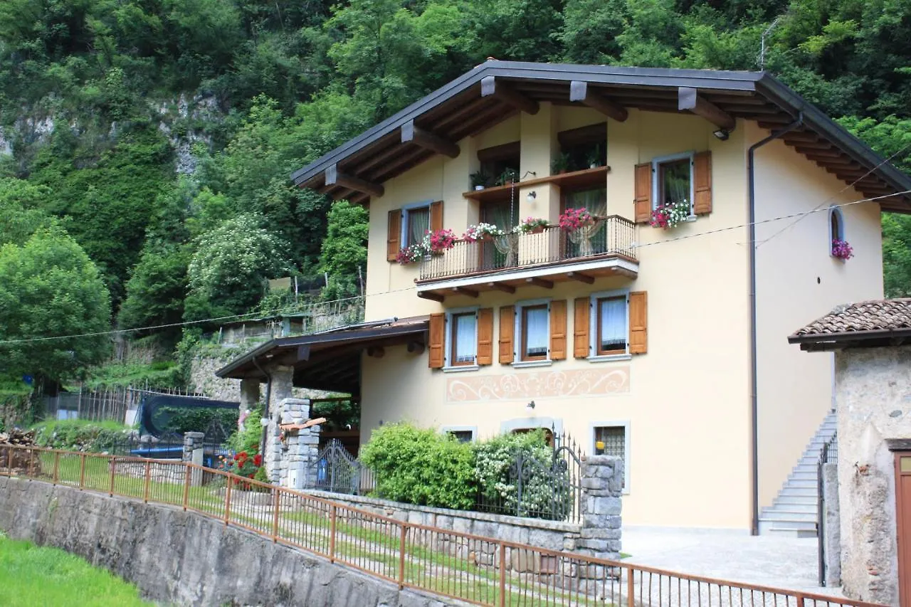 Forno DonoIl Giardino Degli Elfi住宿加早餐旅馆