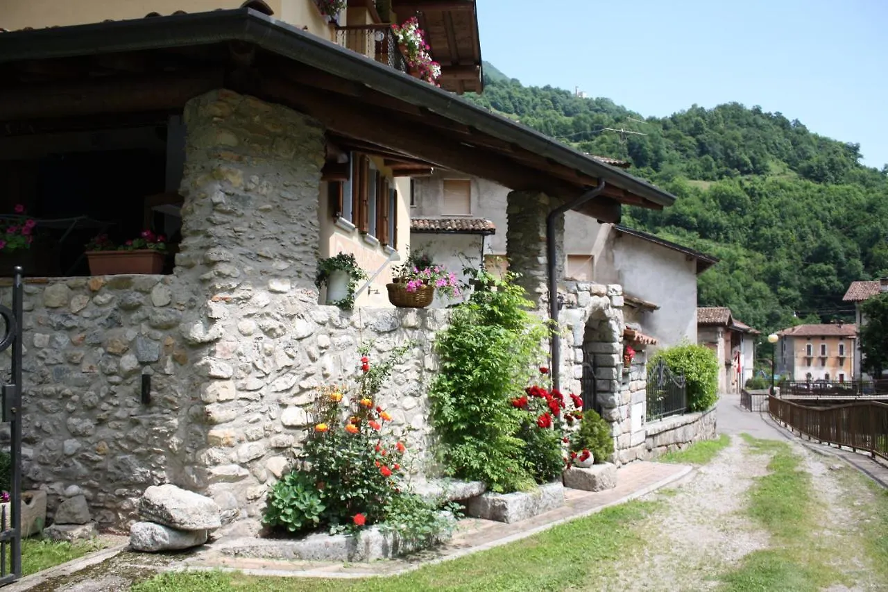 Bed & Breakfast Bed and Breakfast Il Giardino degli Elfi Forno Dono