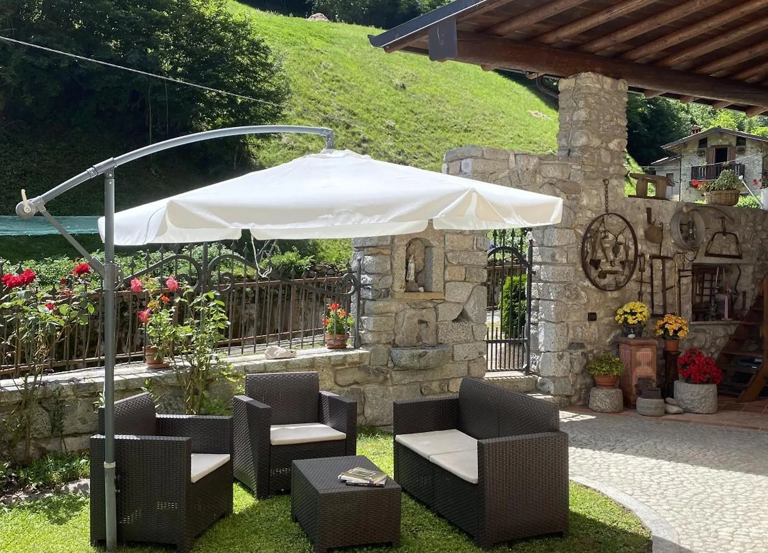 Bed and Breakfast Il Giardino degli Elfi Forno Dono Italia